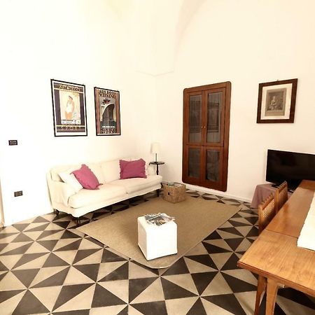 Slow Lecce - Old Town Apartment Sit Экстерьер фото