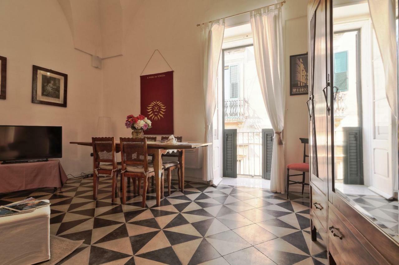Slow Lecce - Old Town Apartment Sit Экстерьер фото