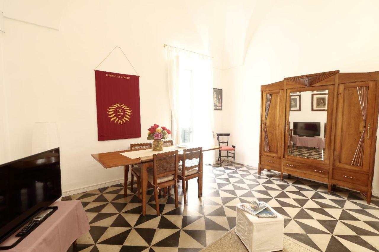 Slow Lecce - Old Town Apartment Sit Экстерьер фото