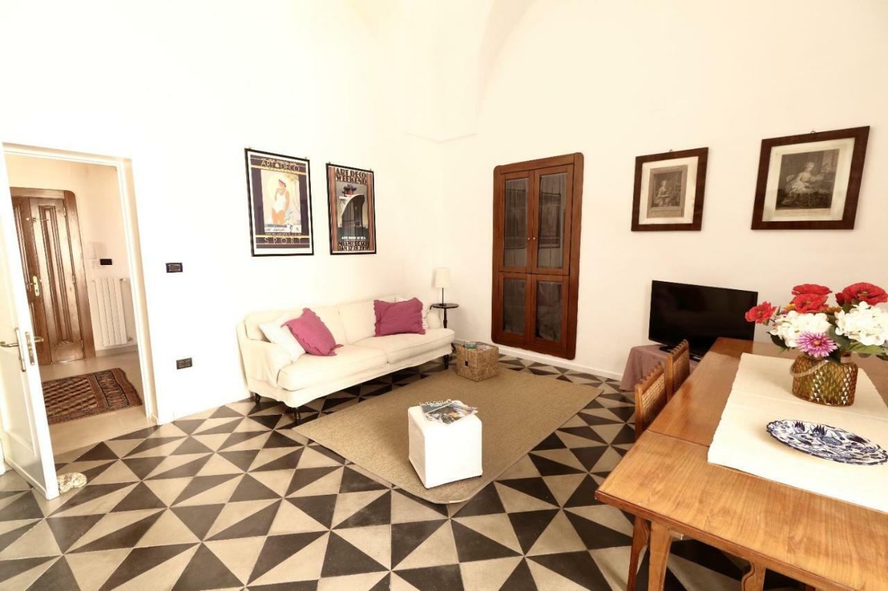 Slow Lecce - Old Town Apartment Sit Экстерьер фото