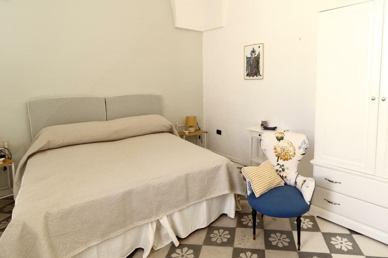 Slow Lecce - Old Town Apartment Sit Экстерьер фото